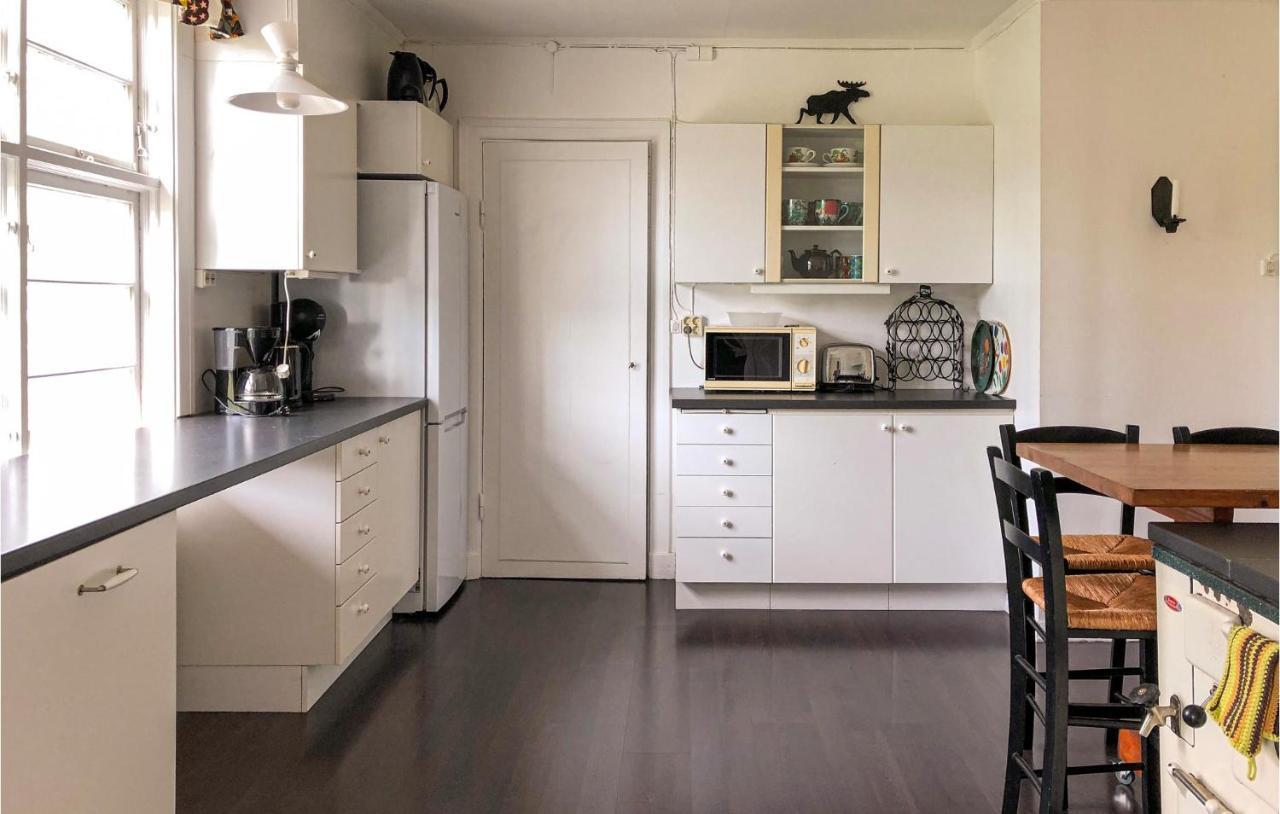 Nice Home In Mantorp With Kitchen Bagian luar foto