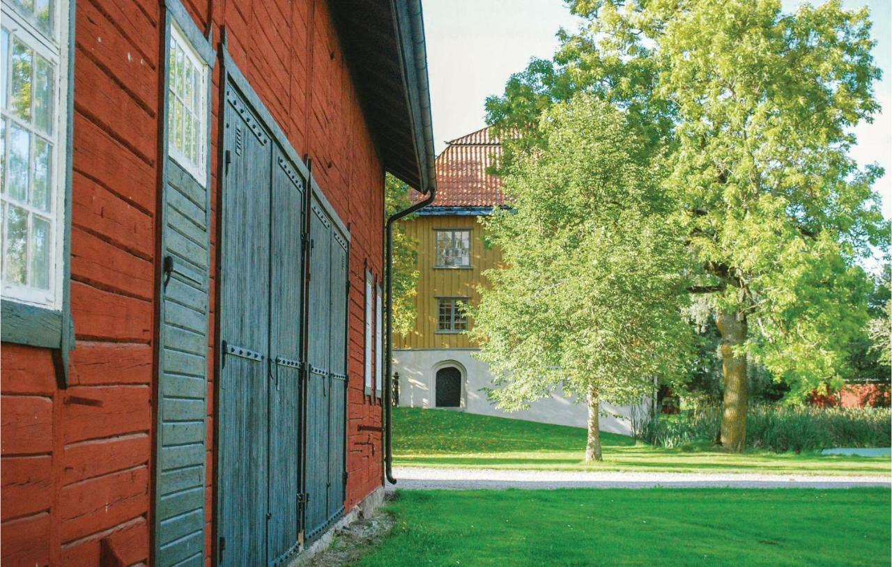 Nice Home In Mantorp With Kitchen Bagian luar foto
